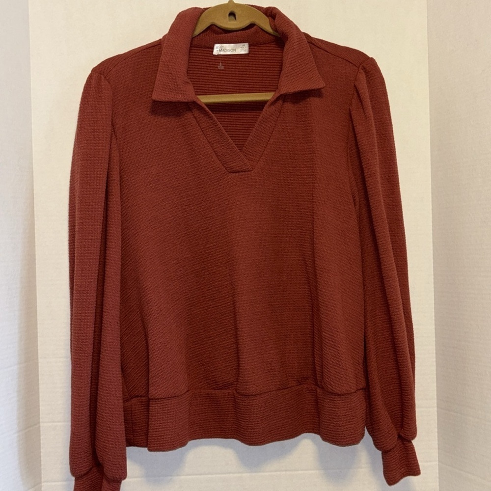 89th & MADISON BRAND DEEP DARK MAUVE COLOR TOP V NECK POP OVER LS TOP SIZE L